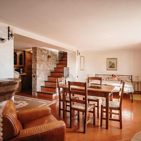 Lago Del Turano - La Taverna Con Cucina Open Space E Free Wi-Fi Ascrea Bagian luar foto