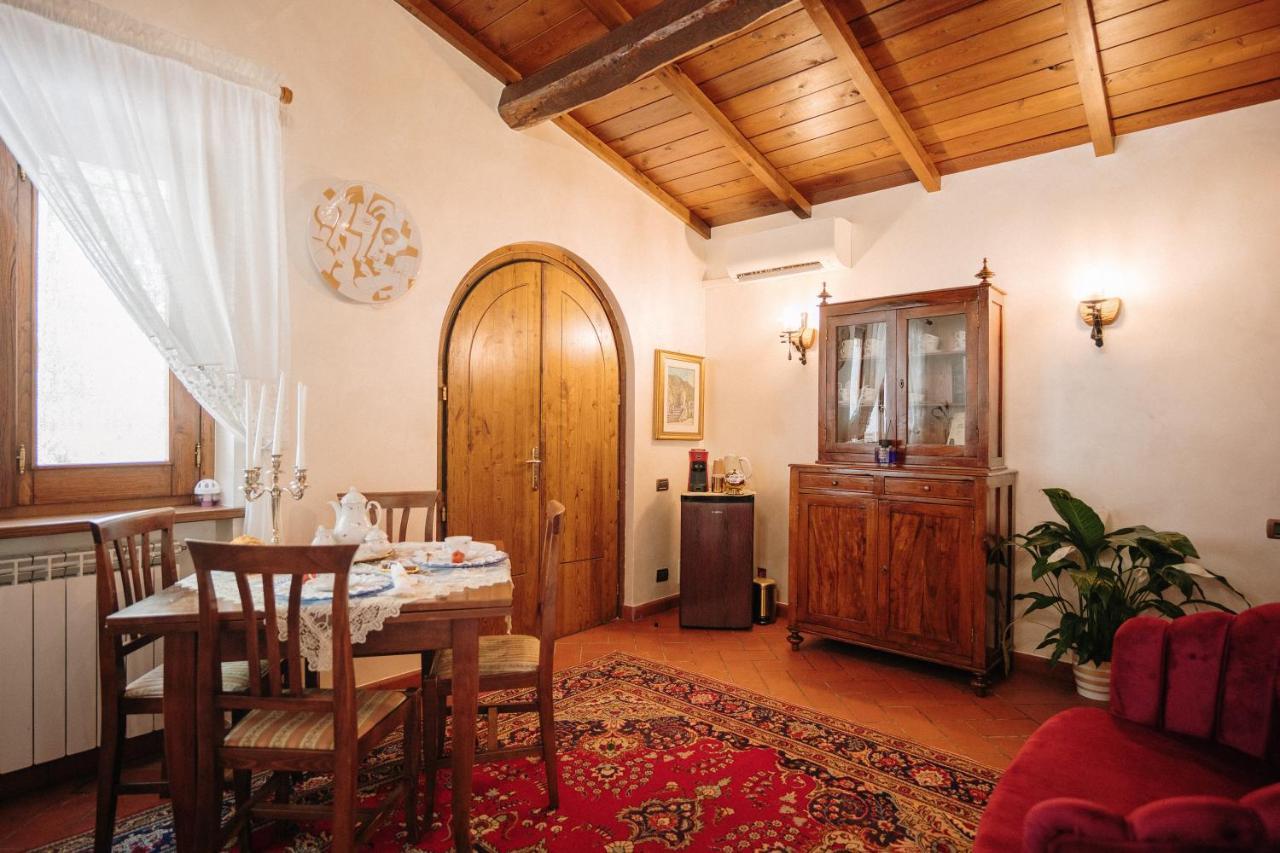 Lago Del Turano - La Taverna Con Cucina Open Space E Free Wi-Fi Ascrea Bagian luar foto